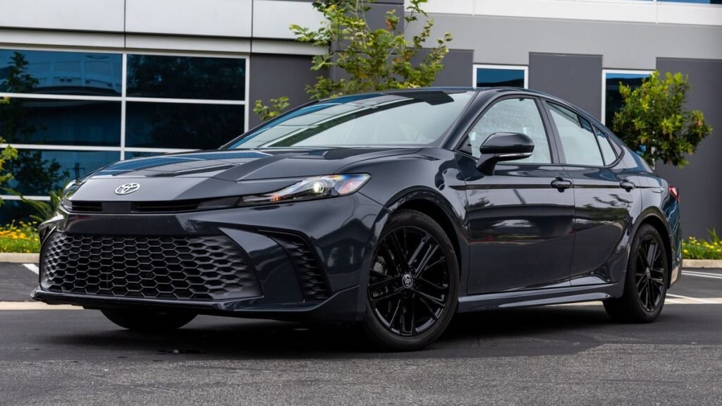 تاكسي ابوفطيرة اتصل بنا 66621783