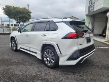 تكاسي الكويت 24 ساعة توصيل سريع لجميع المناطق اتصل 66621783