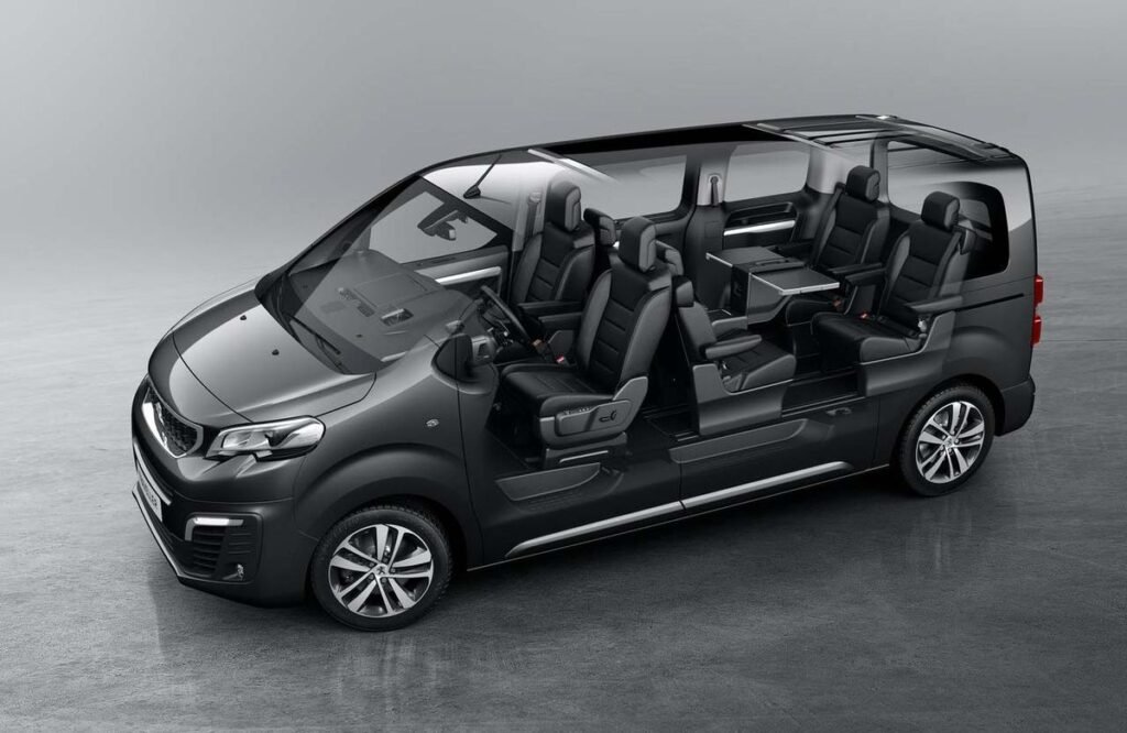 حجز تاكسي المطار اتصل بنا 66621783